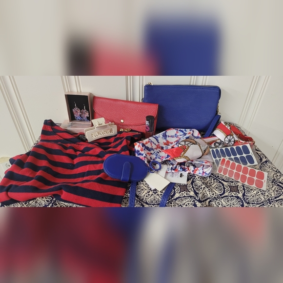 Jones New York Handbags - HP🎉Patriotic Bundle - cold-shoulder, crossbody, cardholder